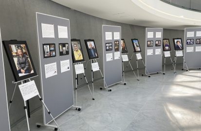 令和３年度長崎市平和の新しい伝え方応援事業の成果パネル及び写真作品を展示しています